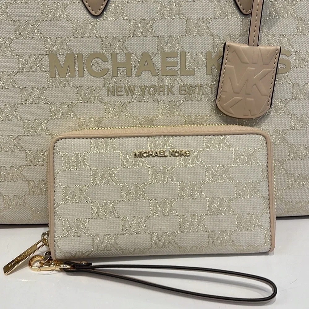 Michael Kors Jet Set Travel Large Phone Case Wristlet Wallet MK Natural Multi